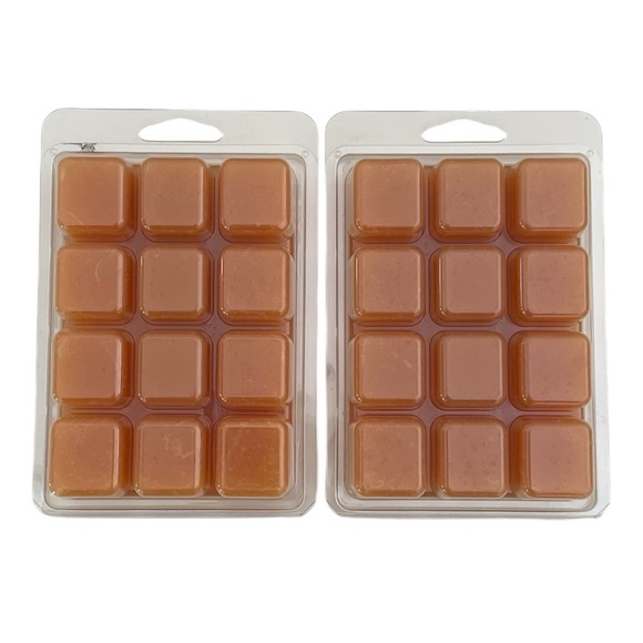 Better Homes & Gardens Banana & Pumpkin Bread Melting Wax Cubes 2-Pack Bundle - Picture 3 of 11